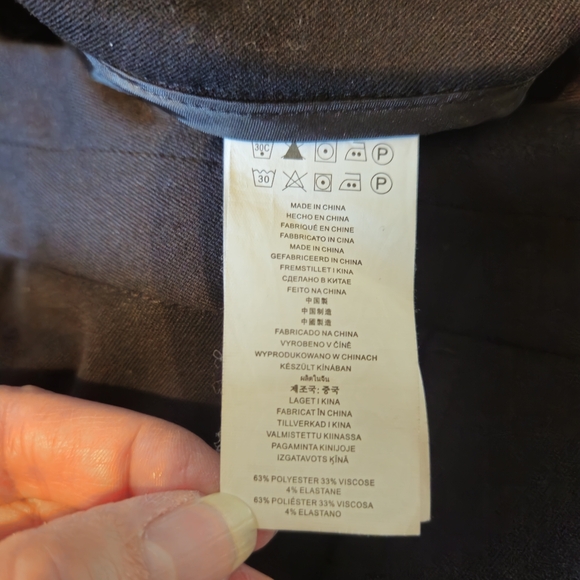 Michael Kors black dress pants. Size 2. Straight leg. - Picture 6 of 10